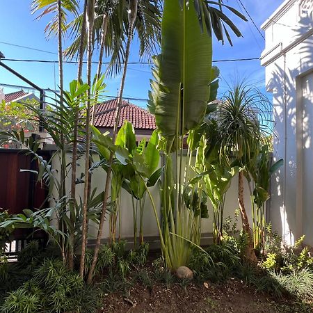 Villa Makmur Kerobokan Екстериор снимка