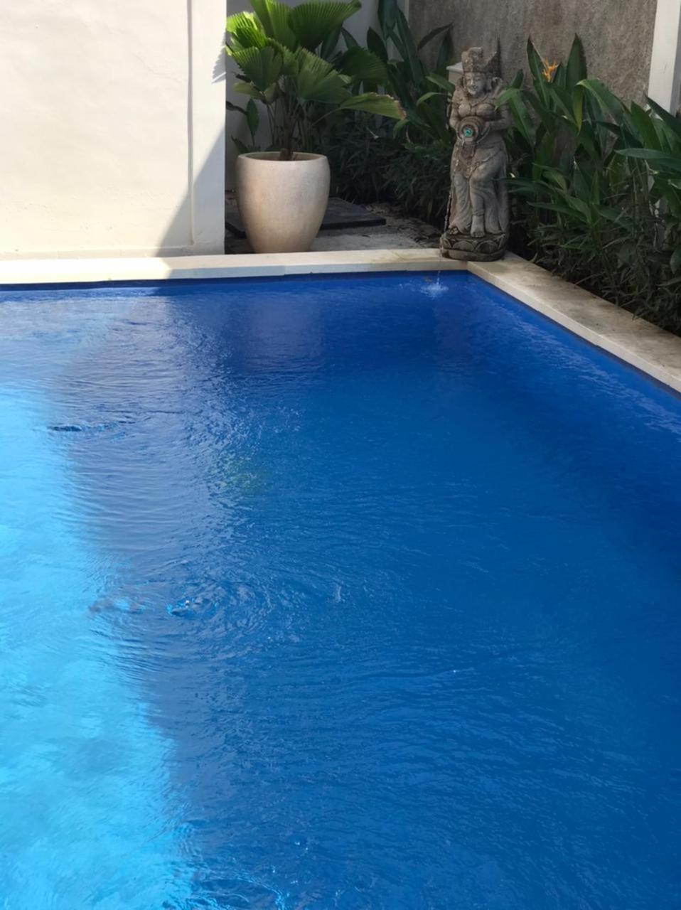 Villa Makmur Kerobokan Екстериор снимка